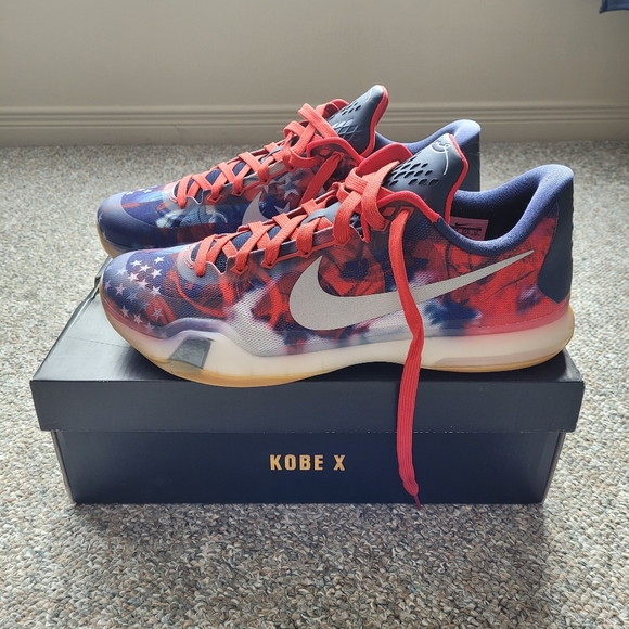 Kobe X Independence Day - Picture 5 of 11